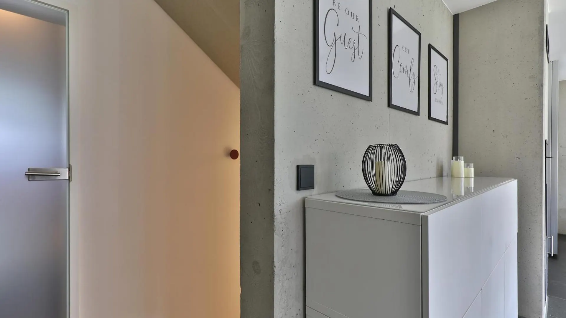 Modernes Studio-Apartment Gersthofen Apartment
