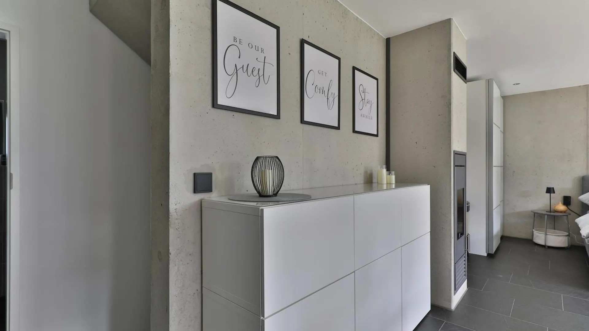Modernes Studio-Apartment Gersthofen 0*,